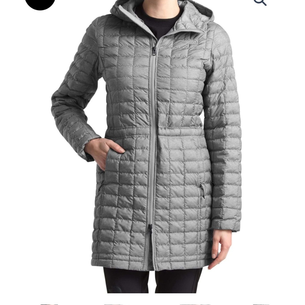 The North Face Thermoball Eco Parka Gray Puffer Jacket with Quilted Design